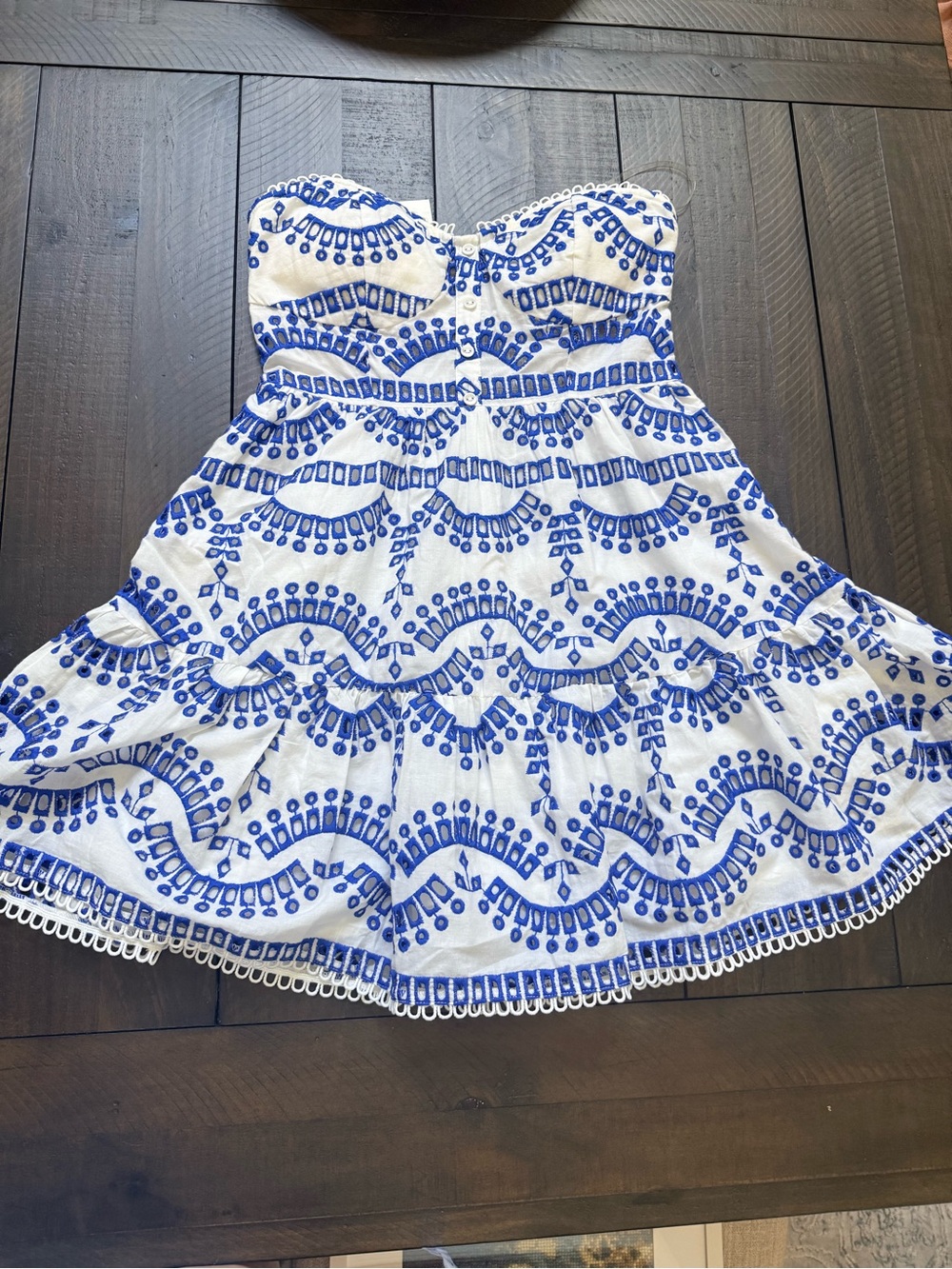 Main Strip White Strapless Eyelet Mini Dress with Blue Pattern